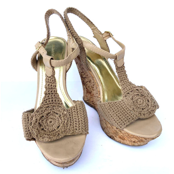 Bamboo Crochet Smooch Cork Wedge - Picture 1 of 12
